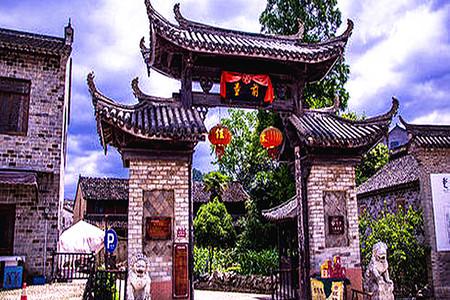 怎样一句话就能让全班安静下来？