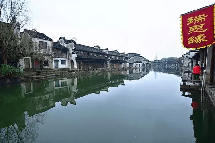 给“最好的10部反特片”排个名，《黑三角》第9