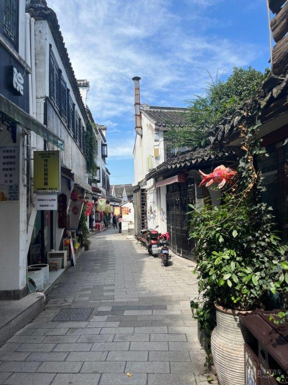 临沂消防救援支队成立四个暗访组开展夜间巡查暗访行动