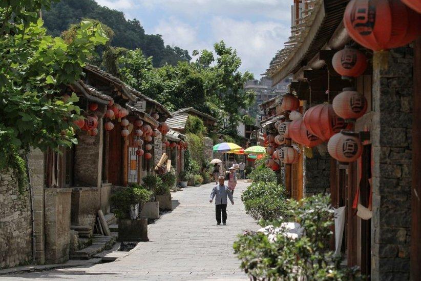 机智问答网页-智慧答疑,要去北京,不知道有什么特产可以买回来送人?你发问